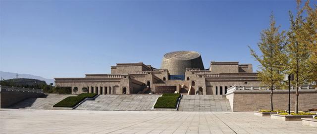 中国最大的青铜器博物馆—宝鸡青铜器博物院(图1)